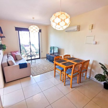 Sunny Pool Apartment Voróklini Kültér fotó