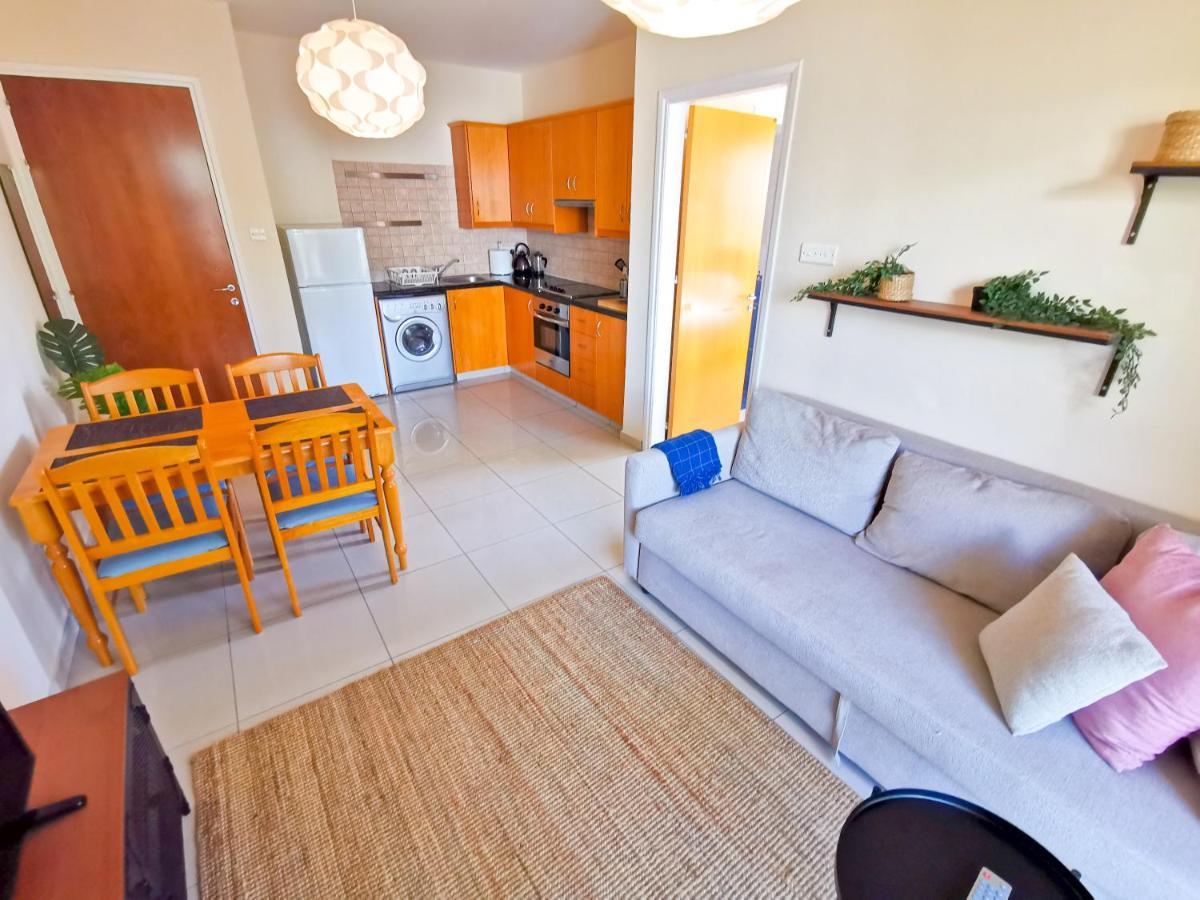 Sunny Pool Apartment Voróklini Kültér fotó